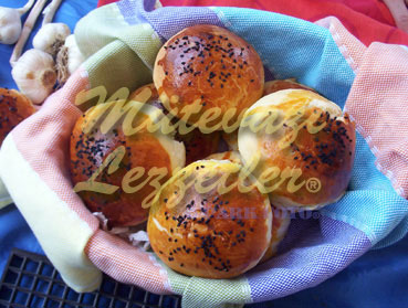 Sarmısaqlı Çörək