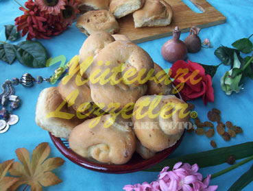 Tahinli Bağça Çörəyi