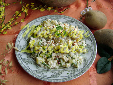 Toyuqlu Kartof Salatı